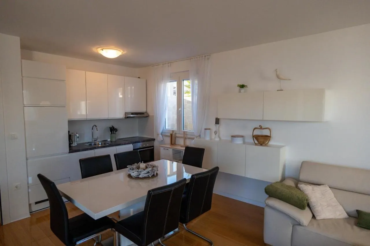 New Apartments With Sea View Pag Town