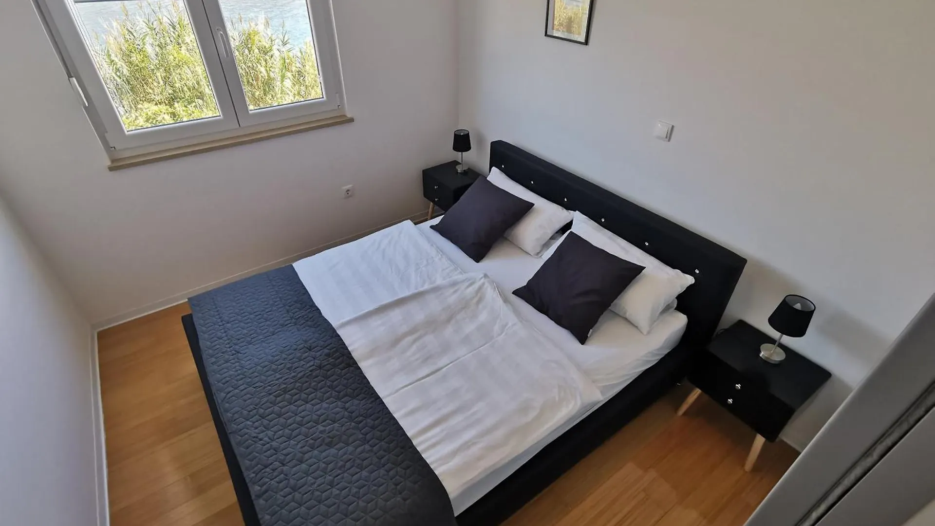 New Apartments With Sea View Pag Town 0*,